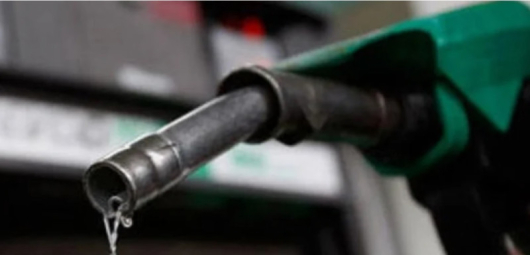 Бензинът и дизелът скочиха на бензиностанциите с 6-7 стотинки на
