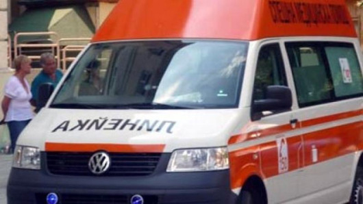 Две пътни произшествия са възникнали вчера в Дупница – при