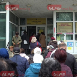 "Български пощи" удължават срока за изплащане на пенсии до 21