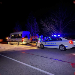 Бус с ученици претърпя инцидент на Подбалканския път София-Бургас, предаде