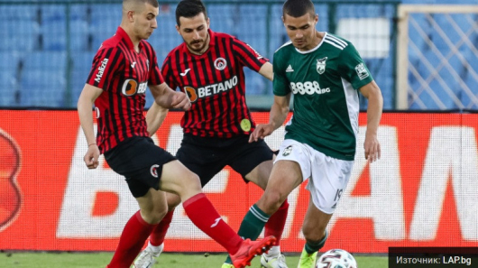 Локомотив София победи Пиринс 1 0 в среща от предпоследния кръг