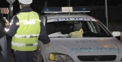 Полицейски служители на РУ-Сандански, задържаха дрогиран шофьор. Около 21:40 часа