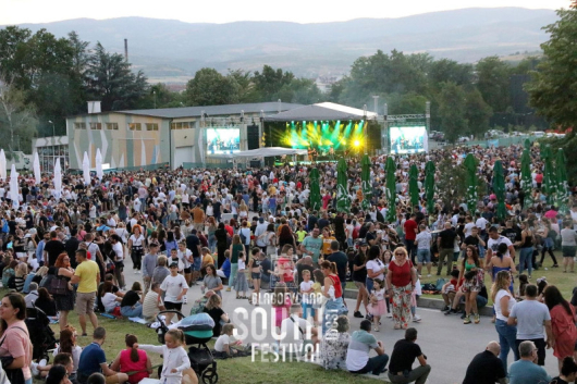 Само преди дни благоевградският парк Македония бе най оживеното място