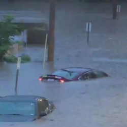 Рекордни валежи причиниха наводнения в град Сейнт Луис, Мисури. Главните