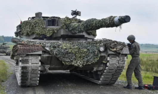 Испания няма да достави на Украйна танкове Leopard 2A4 които