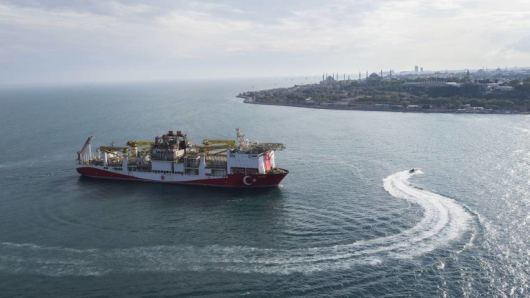Морският трафик през пролива Босфора в Истанбул, Турция е бил