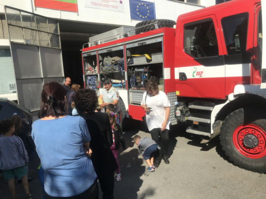 Продължават проявите, посветени на Седмицата на пожарната безопасност в Кюстендилска