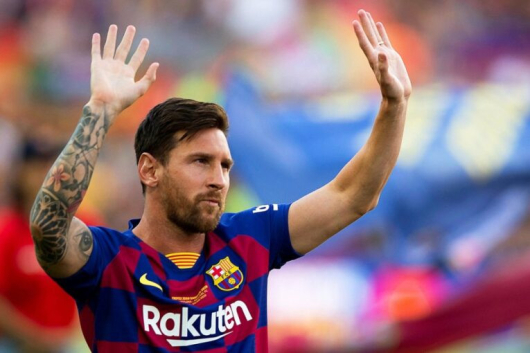 Испанският футболен клуб Барселона ще издигне статуя на Лионел Меси