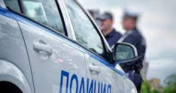 Полицейски служители на 01 РУ Благоевград работят по получено съобщение за