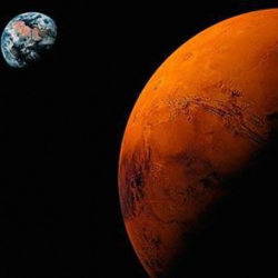 Енергичният Марс прекара първата и по голямата част от началото на