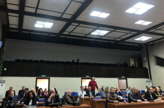 На днешното извънредно заседание Общински съвет Благоевград постанови 4 решения.С