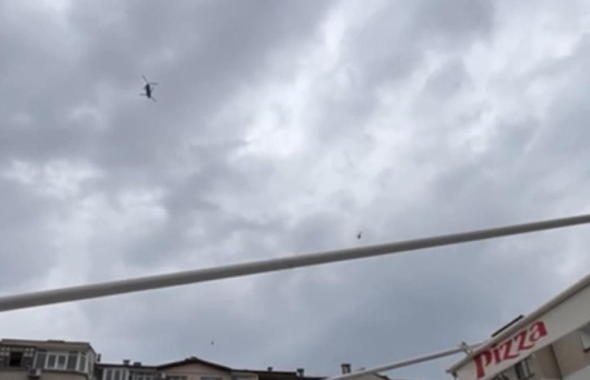 Натовски хеликоптери стреснаха благоевградчани в ранния следобед днес. Огромните машини