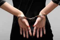 18-годишно момиче е задържано в ареста на РУ Дупница за