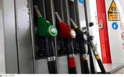 За една година бензинът по българскитебензиностанции е поевтинял с2 стотинки