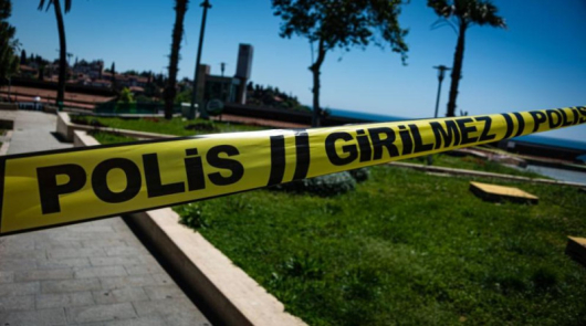 Полицай откри огън в полицейски участъкв турския град Адъяман.Убити са
