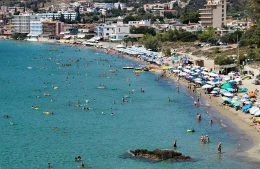 Туристическият сезон в Гърция започна с около 80 000 свободни