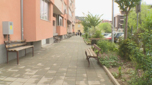Община Благоевград предлага да прехвърли поддръжката на терените около блокове