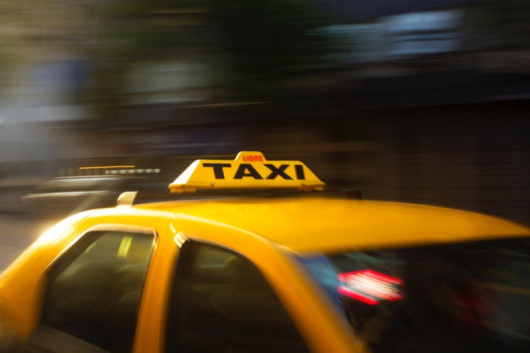 Недоволството на бранша на шофьорите на таксита в София започна
