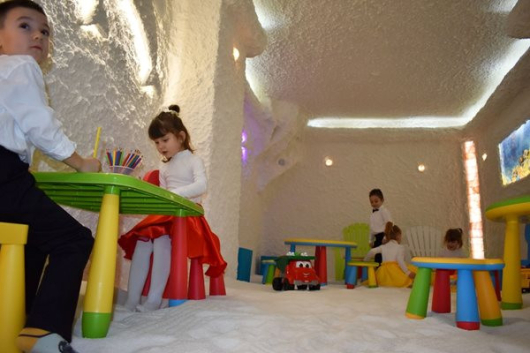 Скандал в Иновативна детска градина Фантазия във Велинград На няколко