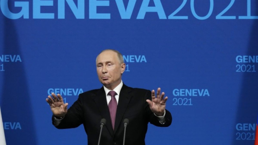 Британският външен министър Лиз Тръс предупреди Русия, че нахлуване в