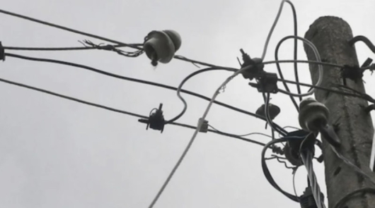 Жител на село във врачанско опитал да краде ток връзвайки
