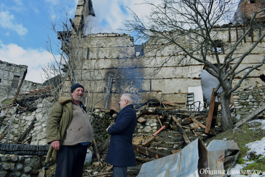 Тази нощ вследствие на пожар в град Мелник бе унищожена