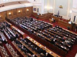 Парламентът прие на първо четене промени в Закона за корпоративното