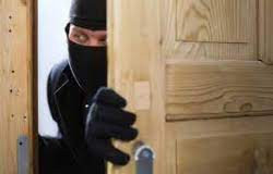 Полицията издирва крадци щурмували апартамент на сръбски гражданин в Благоевград