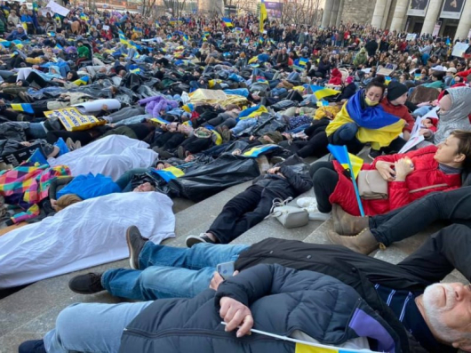 Протест на украинци се проведе днес във Варшава Хиляди хора