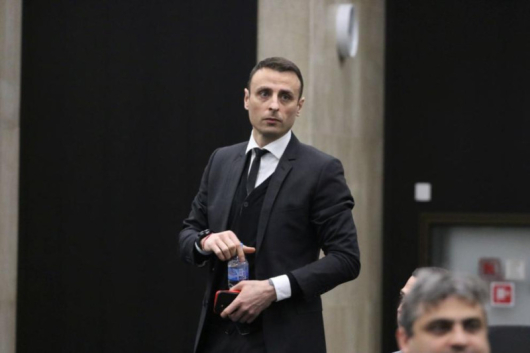 Благоевградчанинът Димитър Бербатов се яви на разпит в Главна дирекция