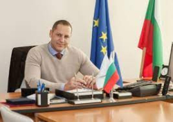 Делата срещу бившия заместник-министър на икономиката Александър Манолев за конфликт