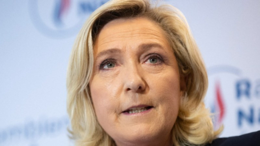 Кандидатката за президент на Франция от партията Национално обединение, Марин