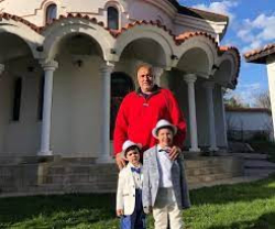 Лидерът на ГЕРБ Бойко Борисов посреща Великден в семейна обстановка Той