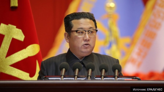 Севернокорейският лидерКим Чен Ун призова военните на страната да укрепят