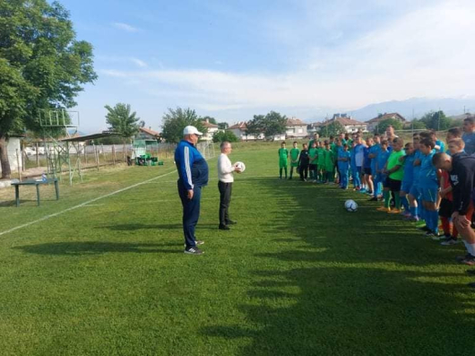 Кметът на община Сандански Атанас Стоянов откри традиционния Детски футболен