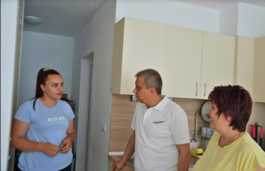 Нови две български семейства бяха настанени със заповед на кмета