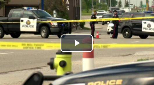 Канадски полицаи застреляха двама мъже по време на престрелка в