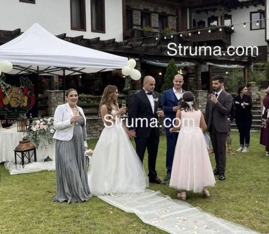 Фенове на Ботев Пловдив се венчаха в гърменското село Ковачевица