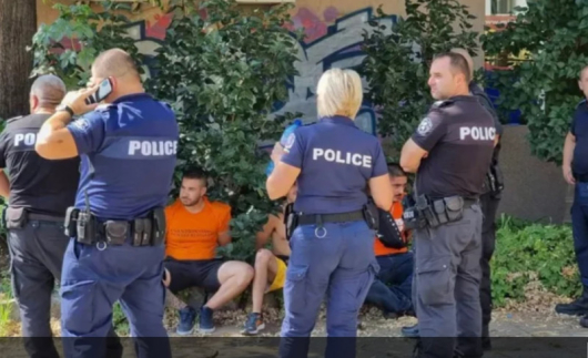 Полицай преби петима футболни привърженици от Кипър в центъра на
