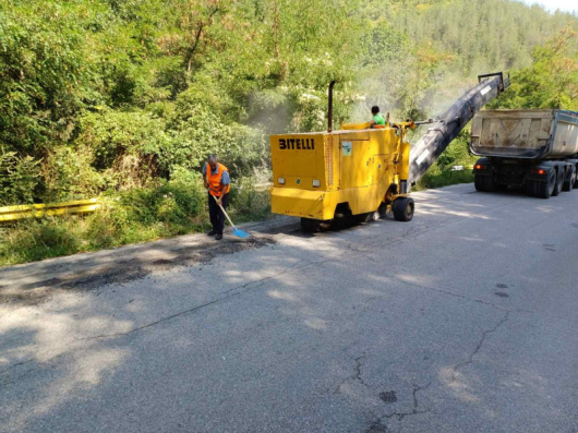 Община Благоевград започна ремонтни дейности по пътя за местността Бодрост
