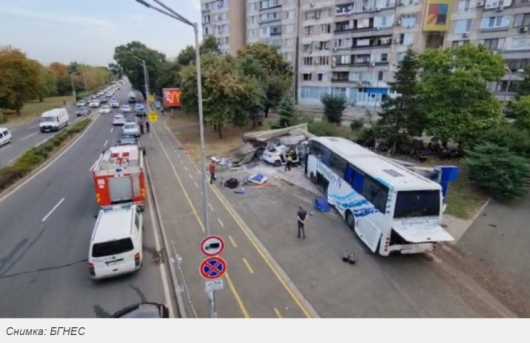 Причина за тежкия инцидент в Бургас при който автобус с