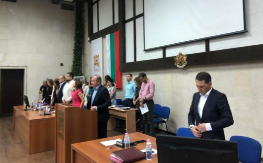 Заседанието на Общински съвет Благоевград днес започна с минута мълчание