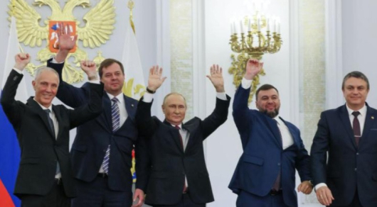 Владимир Путин пописа документите с които официално четирите украински областиДонецк