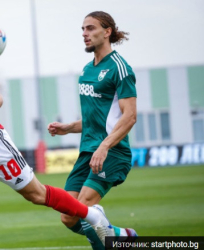 Футболист на Пирин (Благоевград) е попаднал в полезрението на Локомотив