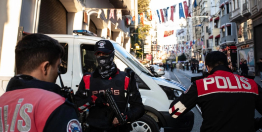 Четирима от заподозрените за смъртоносната атака в Истанбул са арестувани