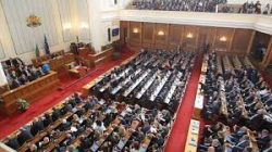 Лидерите на парламентарните групи коментираха дали ще подкрепят първия мандат