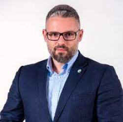 Кандидатът за депутат от Демократична България Захари Витанов от Добринище