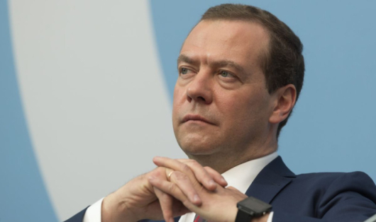 Бившият руски президент и премиер Дмитрий Медведев отговори във вторник