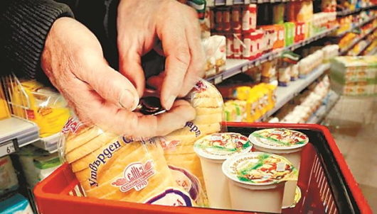 Над 25 от българите не могат да си купуват месо