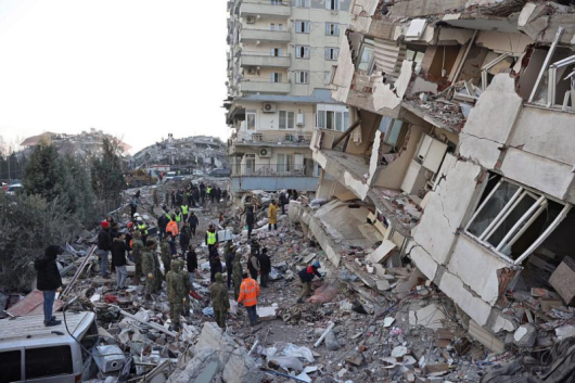 Броят на хората загинали при разрушителното земетресение в Турция и